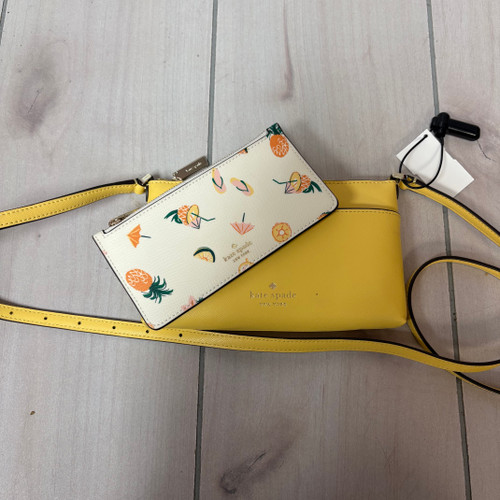 Vist Large View of Product Image Which is Used Kate Spade New York Small Leather Handbag