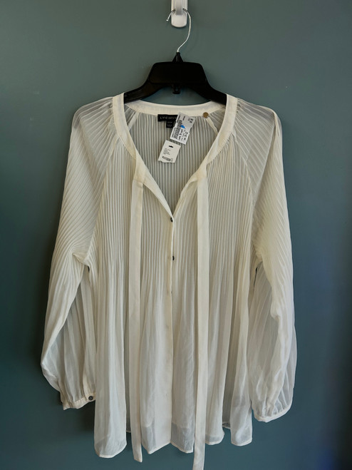 Vist Large View of Product Image Which is Used Lane Bryant Long Sleeve Top 3X-22