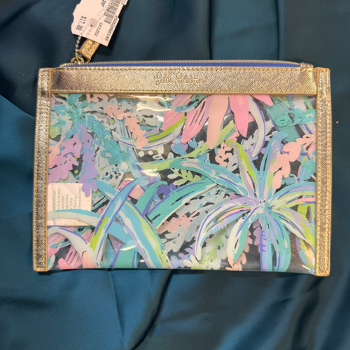 Vist Large View of Product Image Which is Used Lilly Pulitzer Wallet