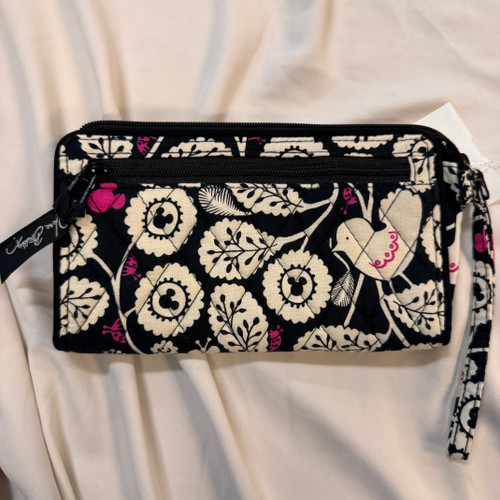 Vist Large View of Product Image Which is Used Vera Bradley Wallet