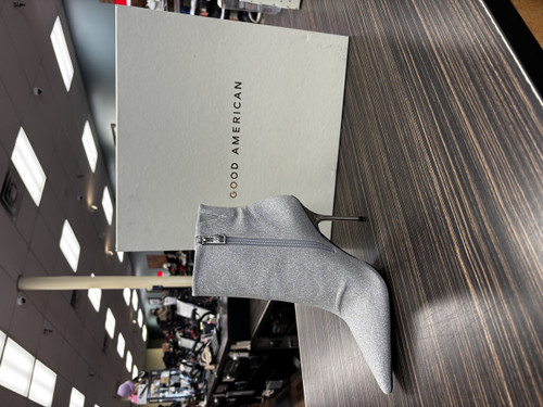 Vist Large View of Product Image Which is Used Unbranded Tall Boots 9