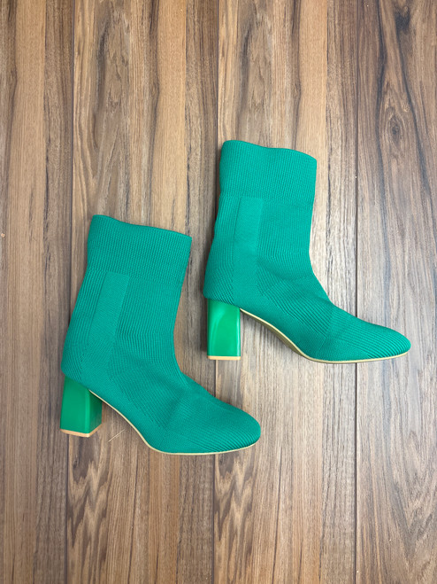 Vist Large View of Product Image Which is Used Unbranded Ankle Boots 8.5