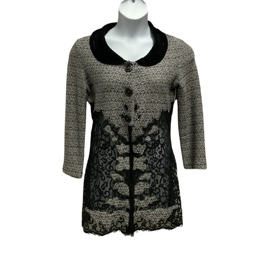 Vist Large View of Product Image Which is Used Nic & Zoe Short Light Jacket M-8/10