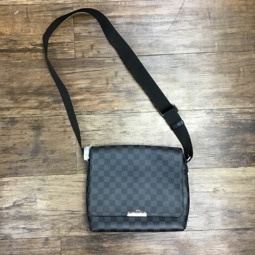 Vist Large View of Product Image Which is Used Louis Vuitton Small Leather Handbag