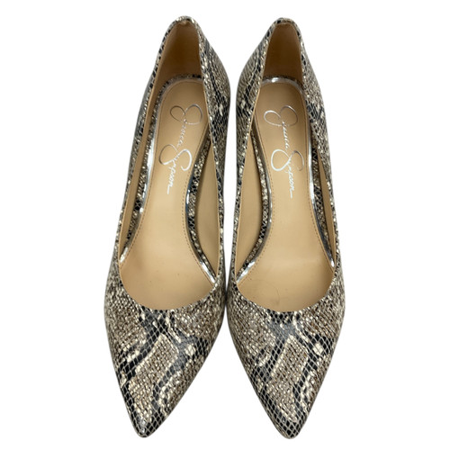 Vist Large View of Product Image Which is Used Gianni Bini High Heels 8.5