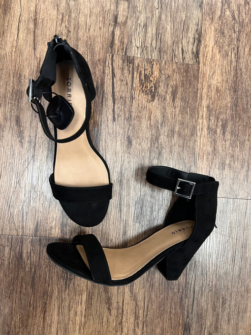 Vist Large View of Product Image Which is Used Torrid Low Heels 11