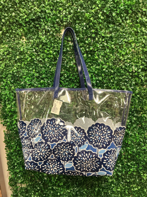 Vist Large View of Product Image Which is Used Vera Bradley Xlarge Handbag