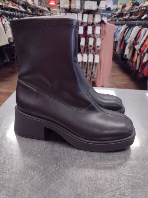 Vist Large View of Product Image Which is NWT Wild Fable Ankle Boots 8.5