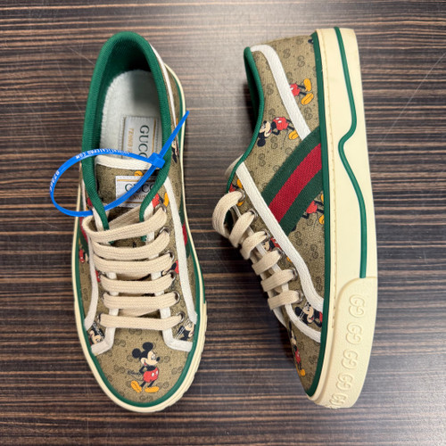 Vist Large View of Product Image Which is Used Gucci Casual Shoes 6