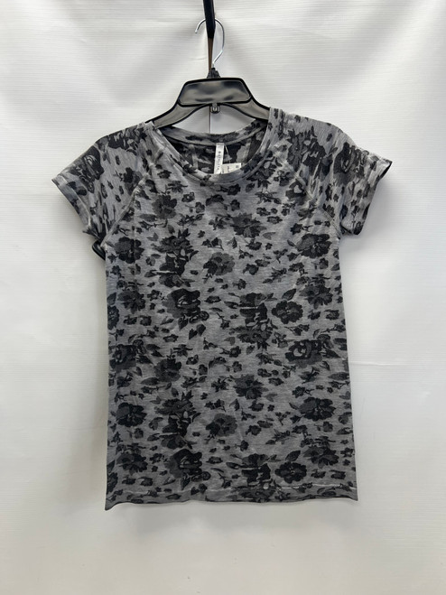 Vist Large View of Product Image Which is Used Athleta Active Short Sleeve M-8/10