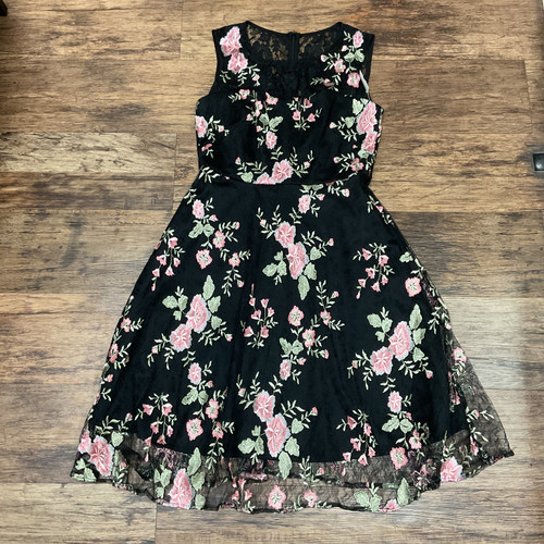 Vist Large View of Product Image Which is Used Jax Black Label Short Dress B S-4/6