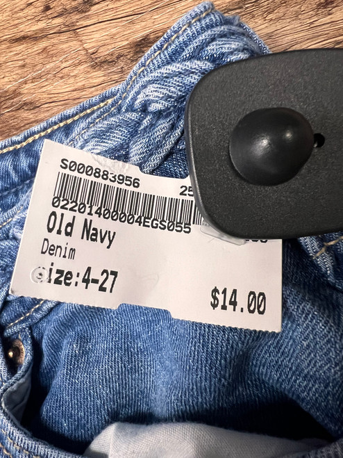 Used Old Navy Denim 4-27 60043-S000883956 Vist Large View of Product Image Which is Used Old Navy Denim 4-27