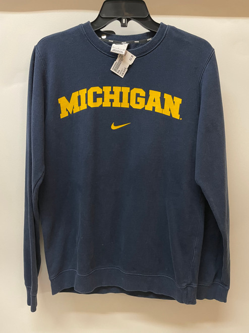 Vist Large View of Product Image Which is Used Nike Sweatshirt S-4/6