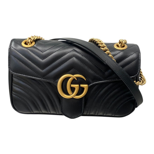 Vist Large View of Product Image Which is Used Gucci GG Marmont Medium Shoulder bag