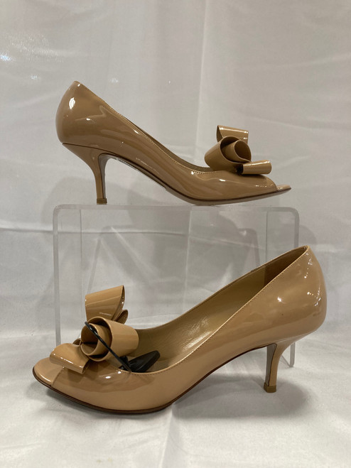 Vist Large View of Product Image Which is Used Valentino Low Heels 8.5