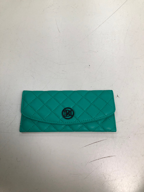 Vist Large View of Product Image Which is Used Badgley Mischka Wallet