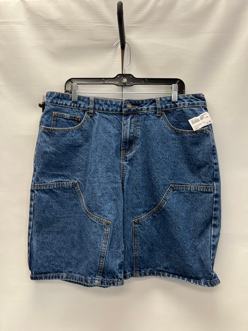 Vist Large View of Product Image Which is Used Unbranded Womens Shorts L