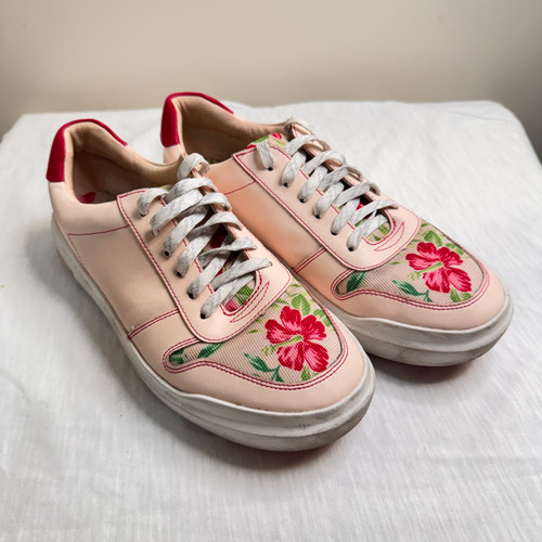 Vist Large View of Product Image Which is Used Cole Haan Casual Shoes 9