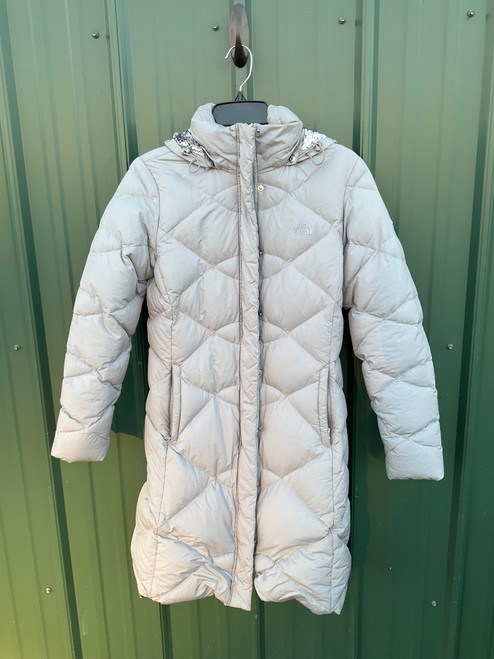 Vist Large View of Product Image Which is Used The North Face Long Light Jacket S-4/6