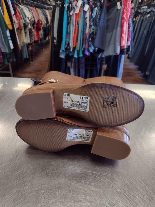 Used Michael Michael Kors Tall Boots 9.5 60112-S000425780 Vist Large View of Product Image Which is Used Michael Michael Kors Tall Boots 9.5