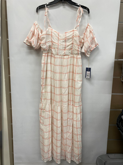 Vist Large View of Product Image Which is Used Universal Threads Long Dress F M-8/10