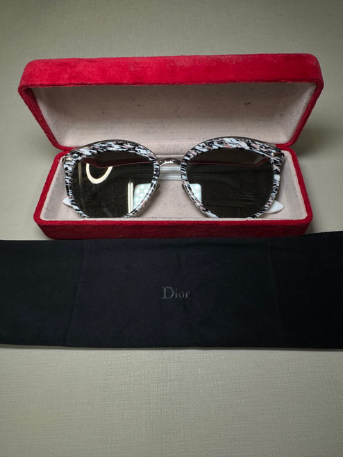 Vist Large View of Product Image Which is Used Dior Sunglasses