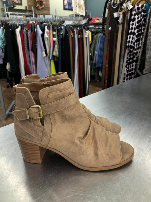 Vist Large View of Product Image Which is Used Fergalicious Ankle Boots 8