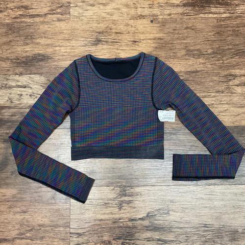 Vist Large View of Product Image Which is Used Lululemon Athletica Active Long Sleeve S-4/6