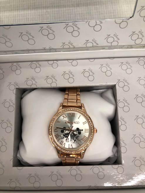 Vist Large View of Product Image Which is Used Unbranded Watch