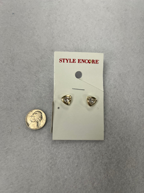 Used Kendra Scott Earrings 60132-S000110526 Vist Large View of Product Image Which is Used Kendra Scott Earrings
