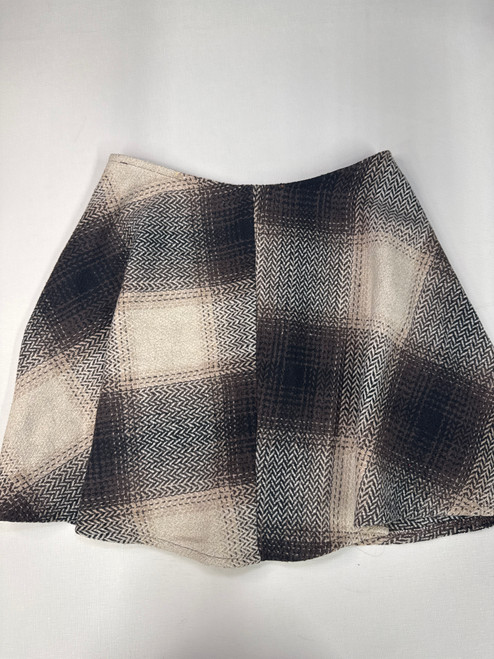 Vist Large View of Product Image Which is Used Unbranded Short Skirt 2-26