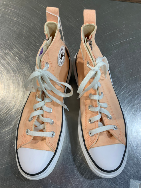 Vist Large View of Product Image Which is Used Converse Casual Shoes 6.5