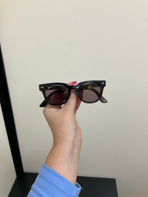 Vist Large View of Product Image Which is Used Ray-Ban Sunglasses