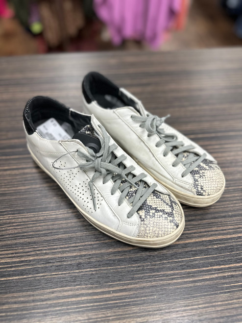 Vist Large View of Product Image Which is Used P448 Casual Shoes 8.5