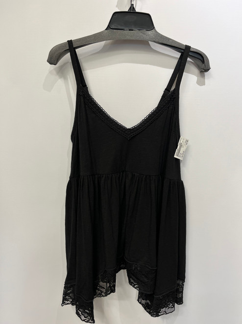 Vist Large View of Product Image Which is Used Torrid Tank Top 1X-18