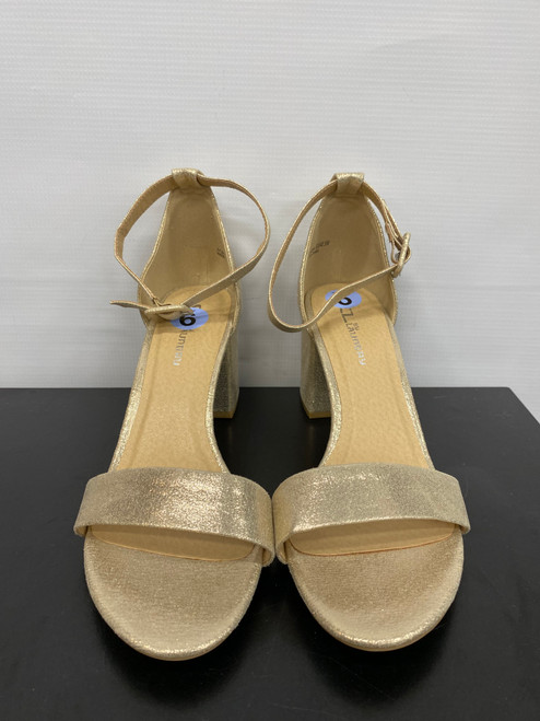 Vist Large View of Product Image Which is Used CL by Laundry Low Heels 9