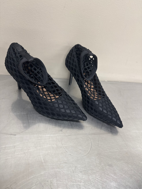 Vist Large View of Product Image Which is Used Black Zara Basic Lace Low Heels 7