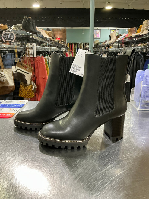 Vist Large View of Product Image Which is Used H & M Ankle Boots 8