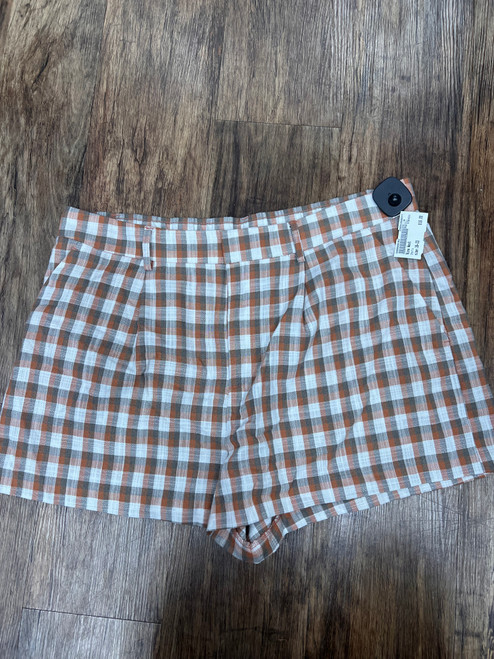 Vist Large View of Product Image Which is Used Nine West Shorts 16-33