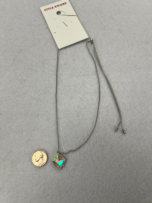 Used Kendra Scott Necklace 60132-S000111040 Vist Large View of Product Image Which is Used Kendra Scott Necklace