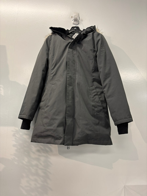 Vist Large View of Product Image Which is Used Aritzia Short HeavyCoat M-8/10
