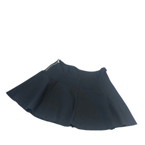 Vist Large View of Product Image Which is Used Gap Short Skirt XL 16/33