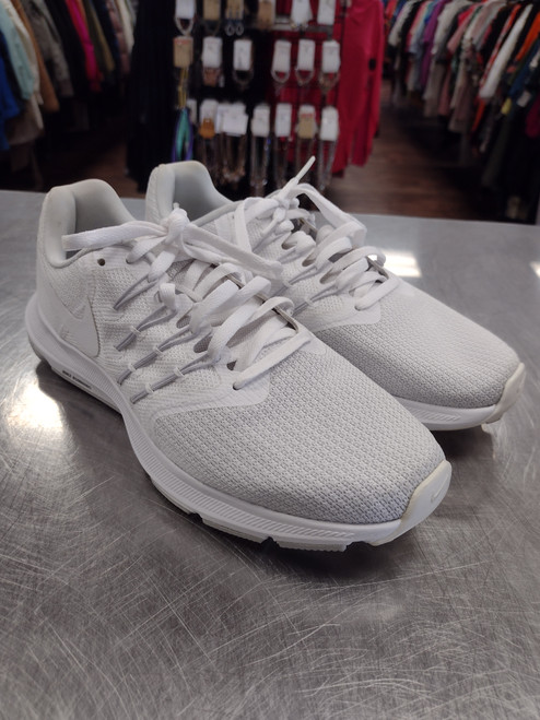 Vist Large View of Product Image Which is Used Nike Casual Shoes 7