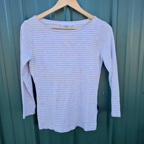 Vist Large View of Product Image Which is Used Vineyard Vines Long Sleeve T-Shirt S-4/6