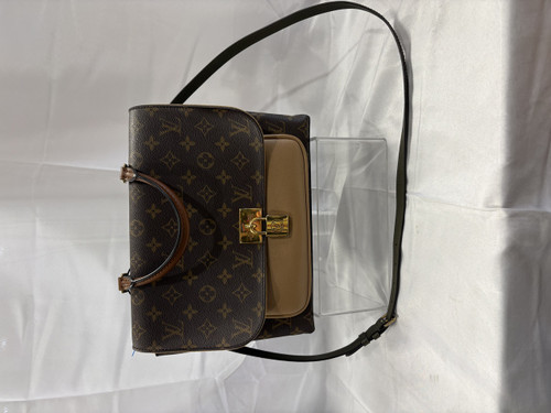 Used Louis Vuitton Xlarge Leather Handbag 60067-S000759664 Vist Large View of Product Image Which is Used Louis Vuitton Xlarge Leather Handbag