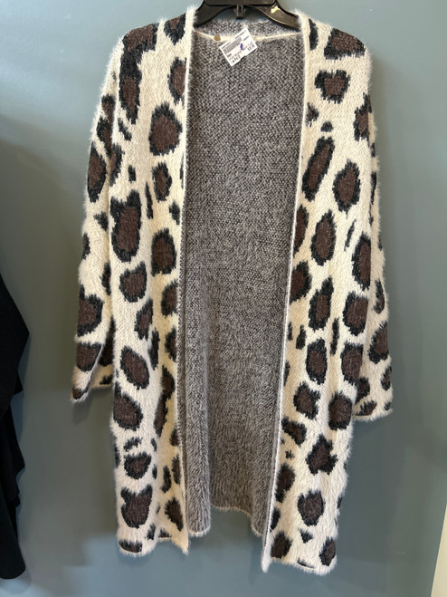 Vist Large View of Product Image Which is Used Umgee Heavyweight Sweater F M-8/10 sff4