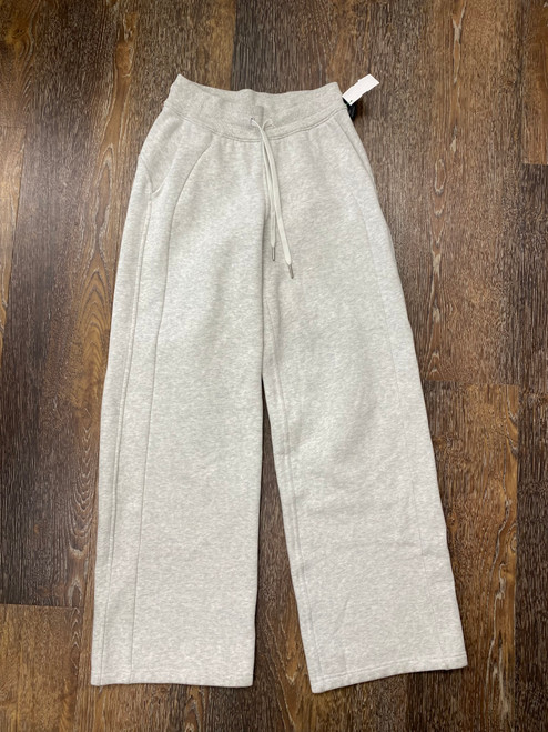 Vist Large View of Product Image Which is Used Lululemon Athletica Casual Pant 4-27