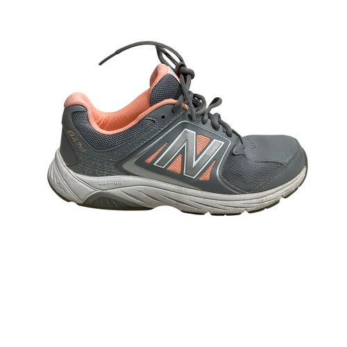 Vist Large View of Product Image Which is Used New Balance Performance Shoes 7.5