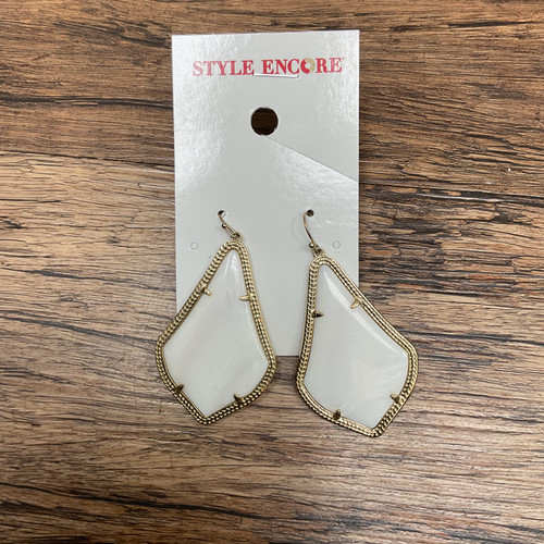 Vist Large View of Product Image Which is Used Kendra Scott Earrings