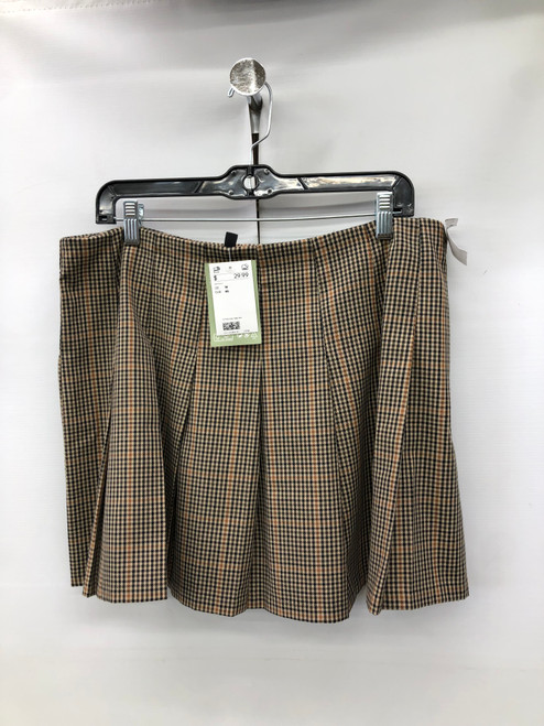 Vist Large View of Product Image Which is Used Divided By H&M Short Skirt 14-32
